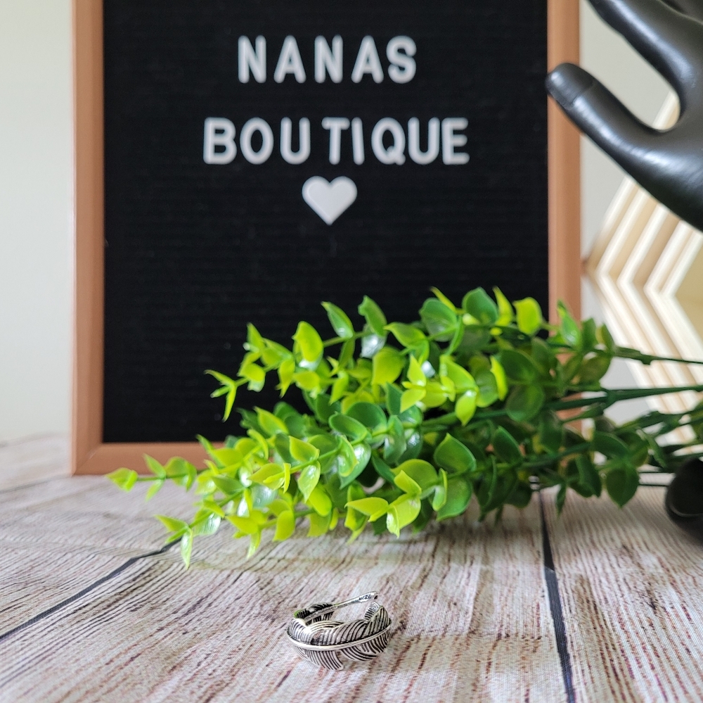 Antique Silver Feather Cuff Ring ✨️ - Picture 4 of 9